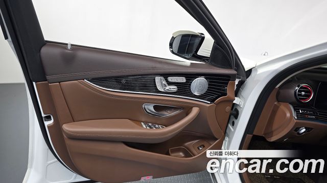 Mercedes-Benz E-Class E400 4MATIC Exclusive