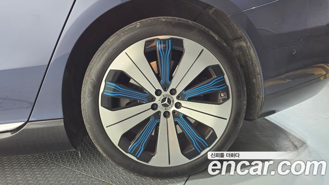 Mercedes-Benz EQS EQS350