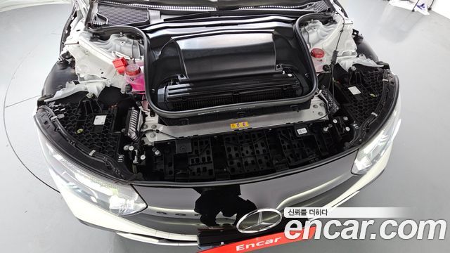 Mercedes-Benz EQE EQE350+