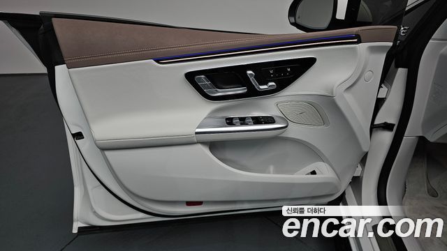 Mercedes-Benz EQE EQE350+