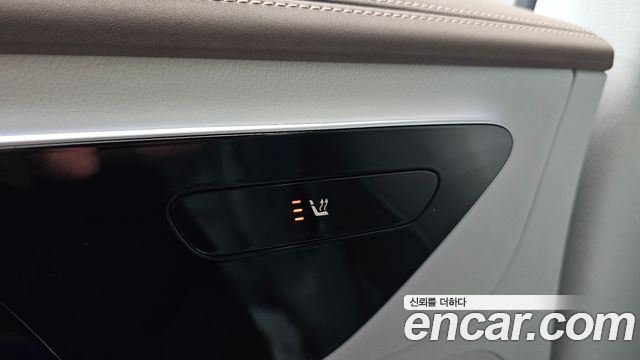 Mercedes-Benz EQE EQE350+