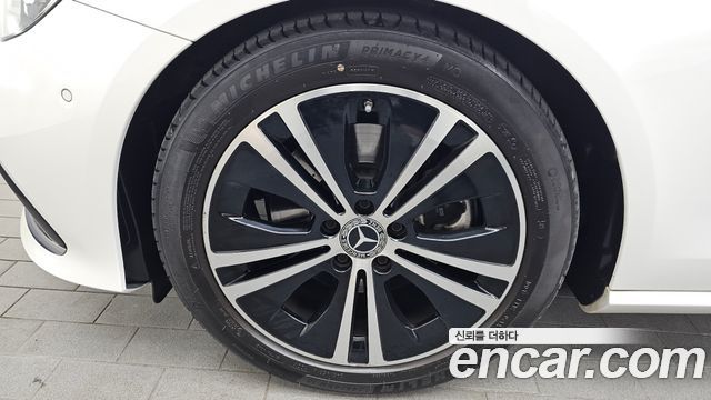 Mercedes-Benz E-Class E250 Avantgarde