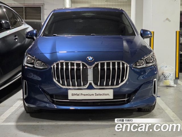 BMW 2-Series 220i Luxury