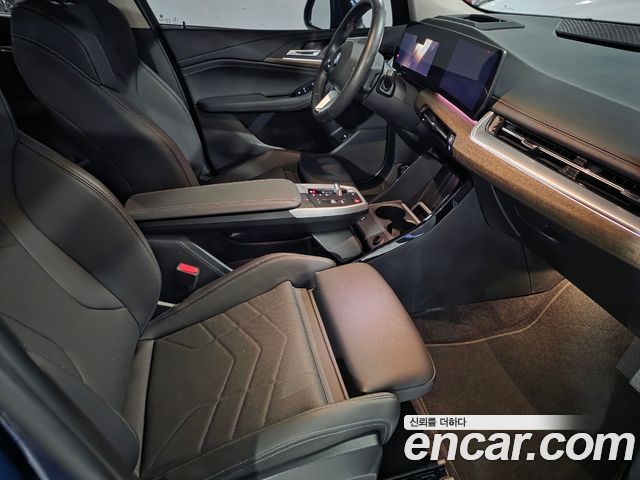 BMW 2-Series 220i Luxury