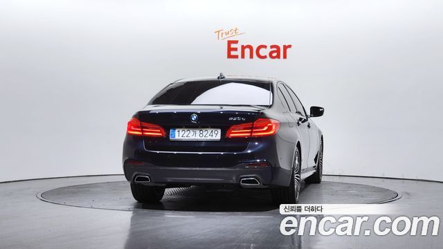 BMW 5-Series 530d M Sport Package