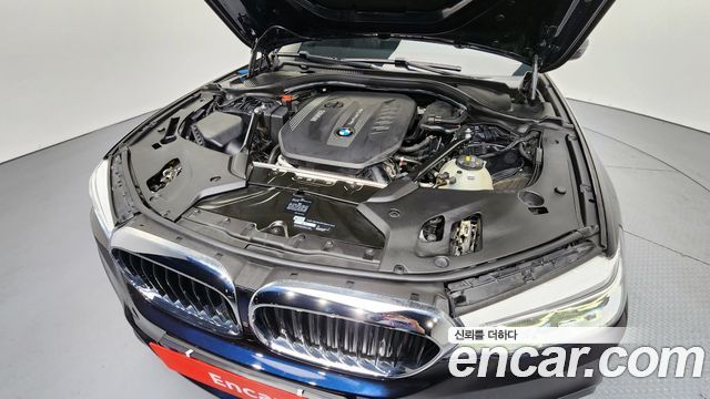 BMW 5-Series 530d M Sport Package