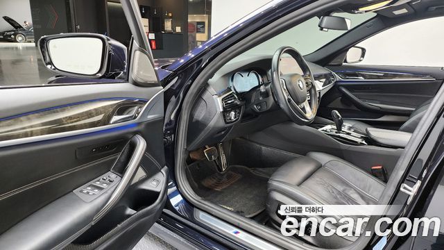 BMW 5-Series 530d M Sport Package