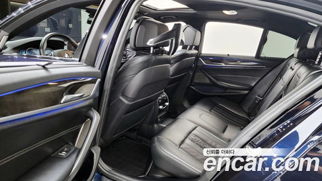 BMW 5-Series 530d M Sport Package