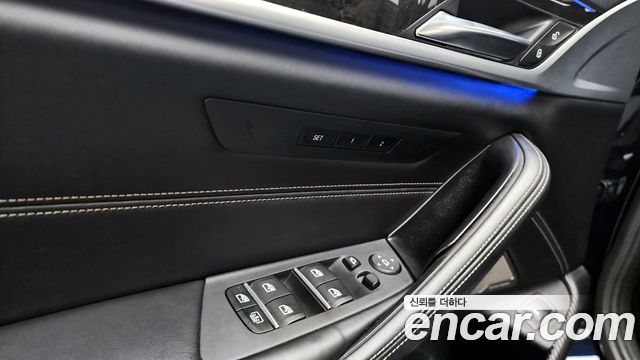 BMW 5-Series 530d M Sport Package