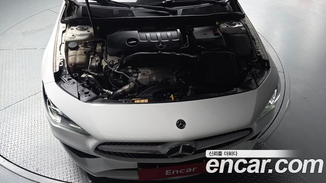 Mercedes-Benz CLA-Class CLA250 4MATIC