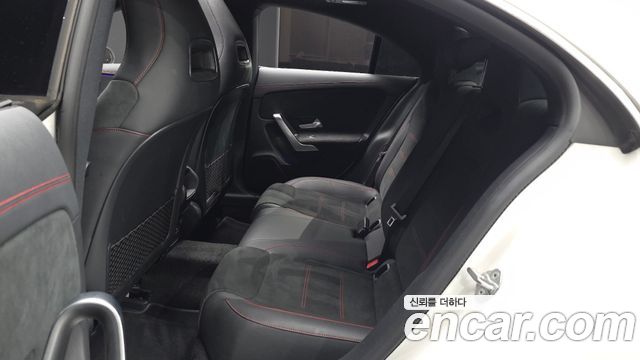 Mercedes-Benz CLA-Class CLA250 4MATIC