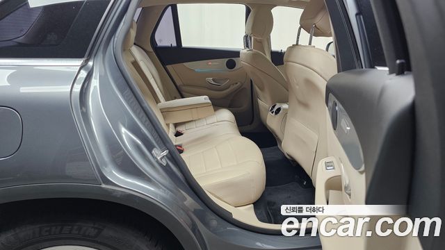 Mercedes-Benz GLC-Class GLC220 d 4MATIC