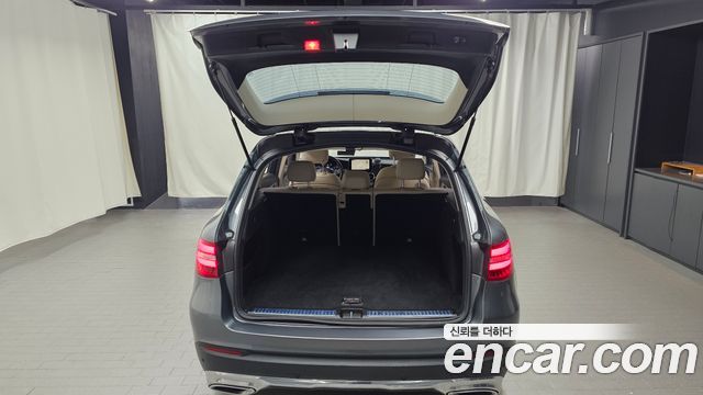 Mercedes-Benz GLC-Class GLC220 d 4MATIC