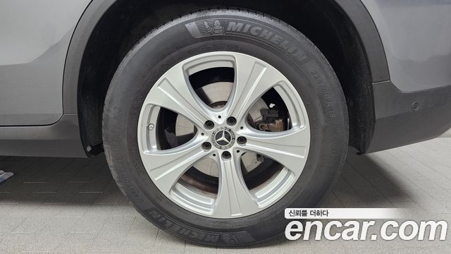Mercedes-Benz GLC-Class GLC220 d 4MATIC