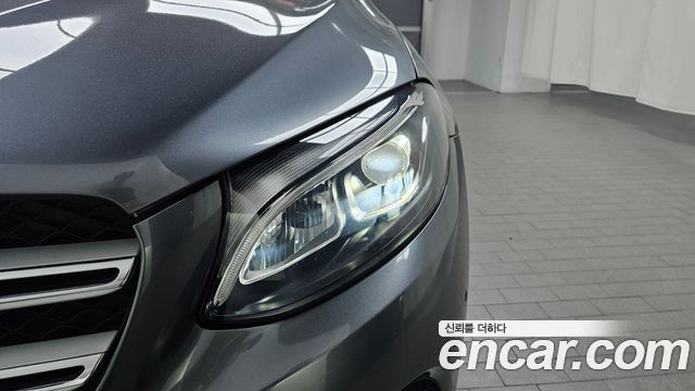 Mercedes-Benz GLC-Class GLC220 d 4MATIC