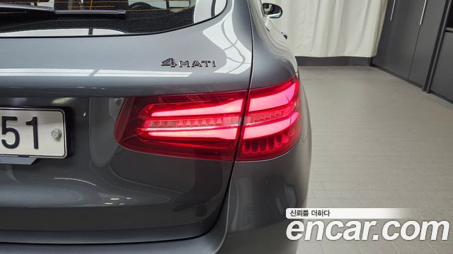 Mercedes-Benz GLC-Class GLC220 d 4MATIC