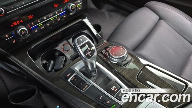 BMW 5-Series 528i Luxury Plus