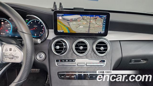 Mercedes-Benz C-Class C200 Cabriolet