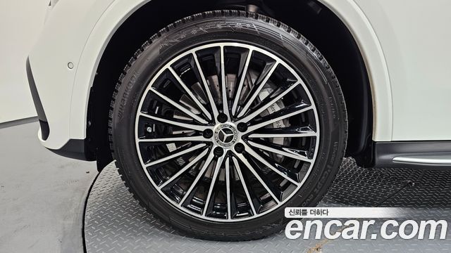 Mercedes-Benz GLC-Class GLC300 4MATIC Coupe