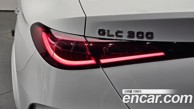 Mercedes-Benz GLC-Class GLC300 4MATIC Coupe