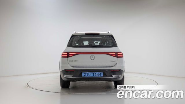 Mercedes-Benz EQB EQB300 4MATIC