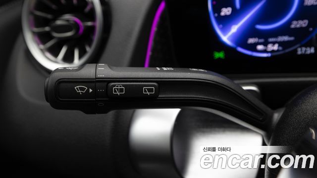 Mercedes-Benz EQB EQB300 4MATIC