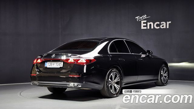 Mercedes-Benz E-Class E200 Avantgarde