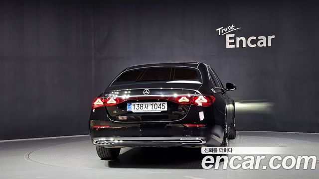 Mercedes-Benz E-Class E200 Avantgarde
