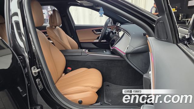 Mercedes-Benz E-Class E200 Avantgarde