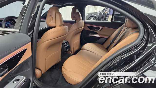Mercedes-Benz E-Class E200 Avantgarde