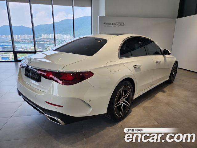 Mercedes-Benz E-Class E200 AMG Line