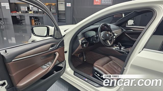 BMW 5-Series 520d M Sport Package Plus