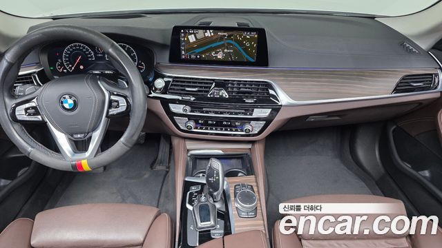 BMW 5-Series 520d xDrive Luxury Plus
