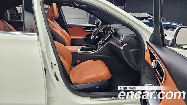 Mercedes-Benz C-Class C200 4MATIC Avantgarde
