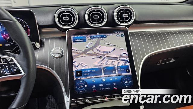 Mercedes-Benz C-Class C200 4MATIC Avantgarde