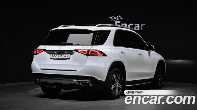Mercedes-Benz GLE-Class GLE300d 4MATIC