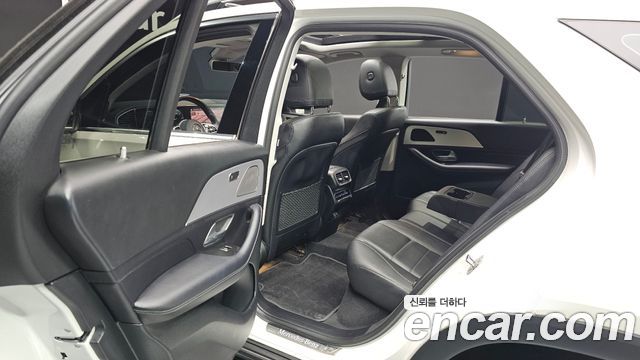 Mercedes-Benz GLE-Class GLE300d 4MATIC