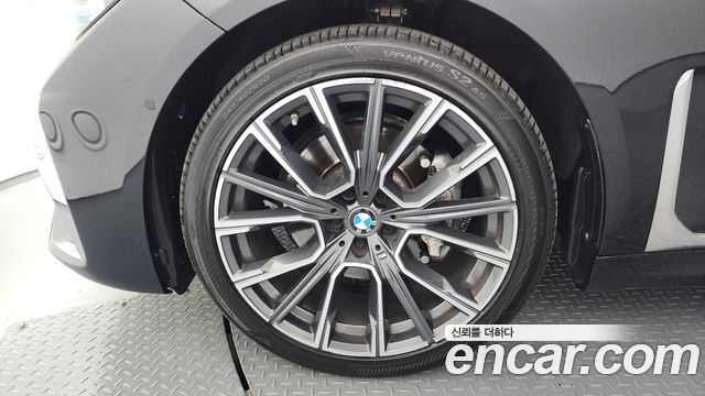 BMW 7-Series 730d xDrive M Sport