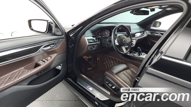 BMW 7-Series 730d xDrive M Sport