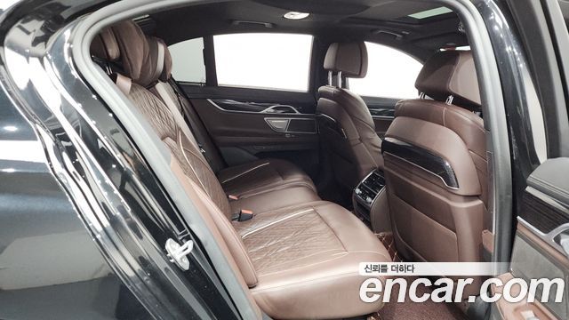 BMW 7-Series 730d xDrive M Sport