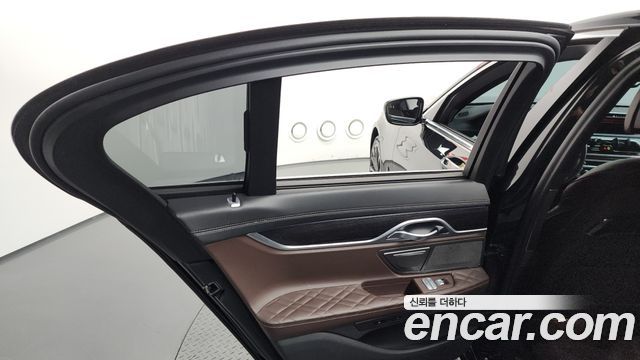 BMW 7-Series 730d xDrive M Sport
