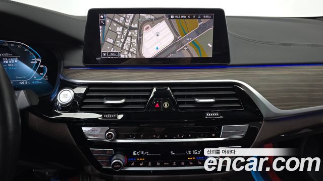 BMW 5-Series 530e M Sport