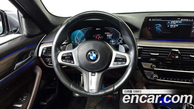 BMW 5-Series 530e M Sport