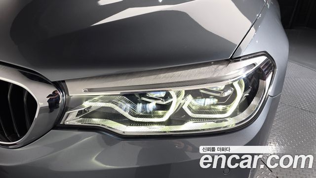 BMW 5-Series 530e M Sport