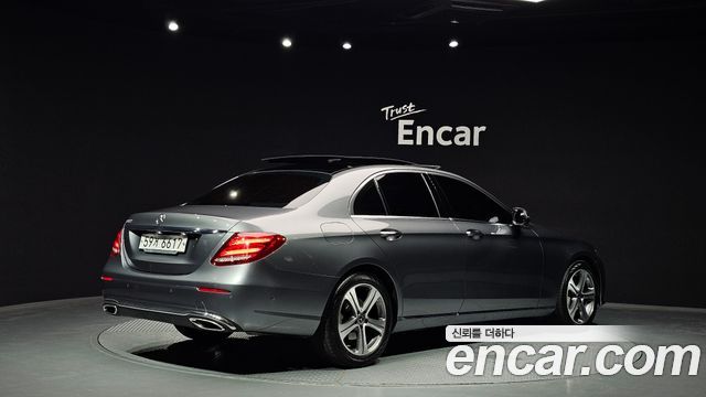 Mercedes-Benz E-Class E300 Avantgarde