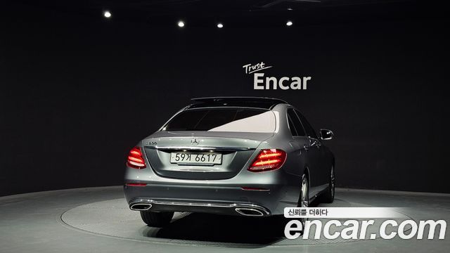 Mercedes-Benz E-Class E300 Avantgarde