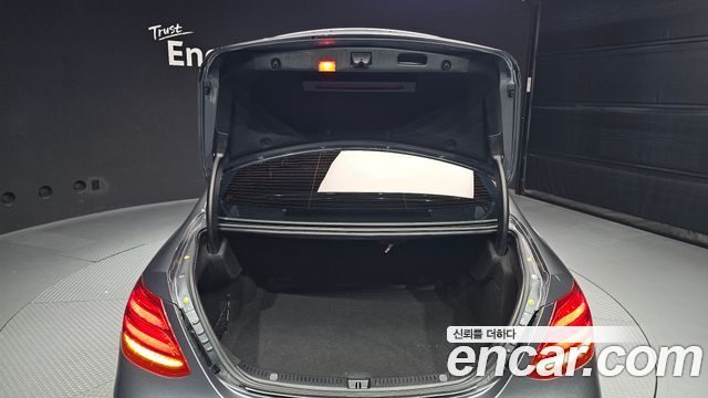 Mercedes-Benz E-Class E300 Avantgarde