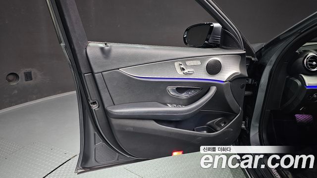 Mercedes-Benz E-Class E300 Avantgarde