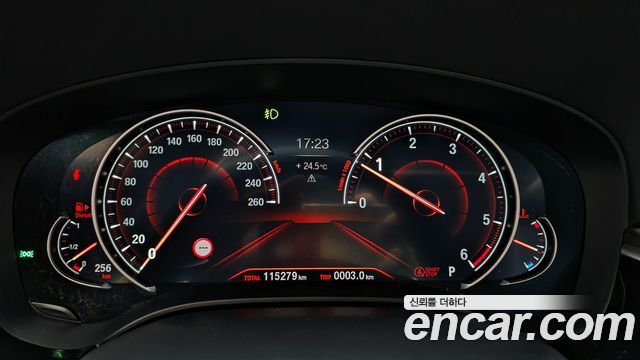 BMW 5-Series 520d xDrive Luxury Plus
