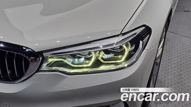 BMW 5-Series 520d xDrive Luxury Plus